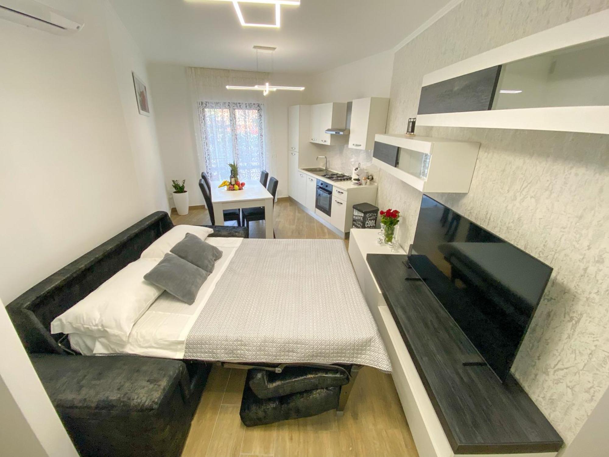 House 2 Apartment *